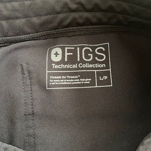 Figs large, petite black joggers